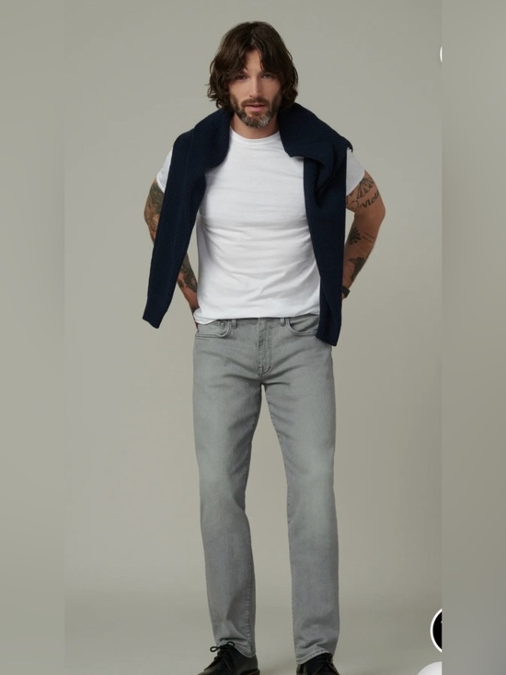 NWT Joe’s Jeans The Classic 32” Straight Leg in Colson
